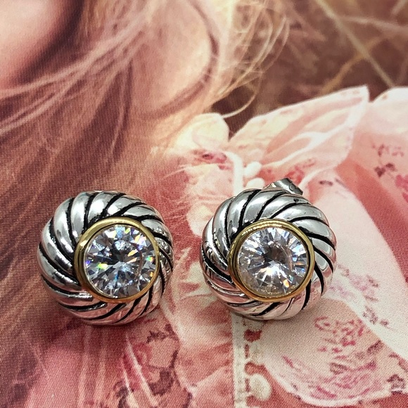 🌟Silver Stud Earrings - Picture 5 of 5